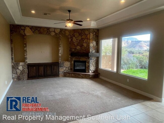 Building Photo - 3 br, 2 bath House - 4862 White Rocks Dr