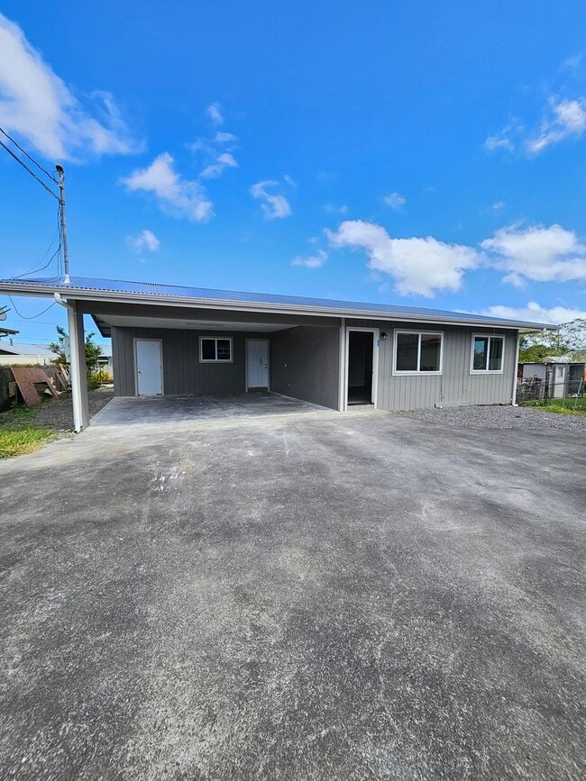 Building Photo - Beautiful 2 bedroom 1 bath home in Waimeaa