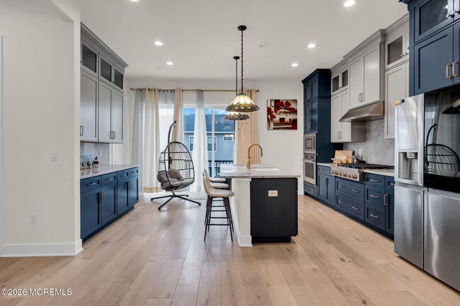 Building Photo - 23 Valiant Ct