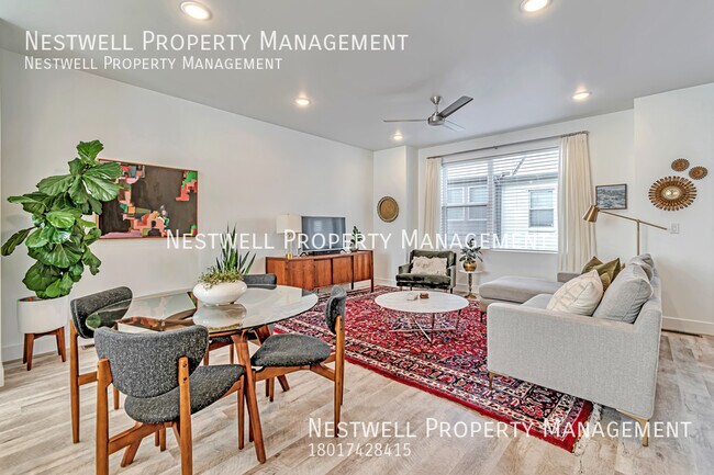 Building Photo - Newer Two-Story Townhome located in South ...