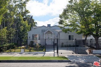 Building Photo - 1417 Edris Dr