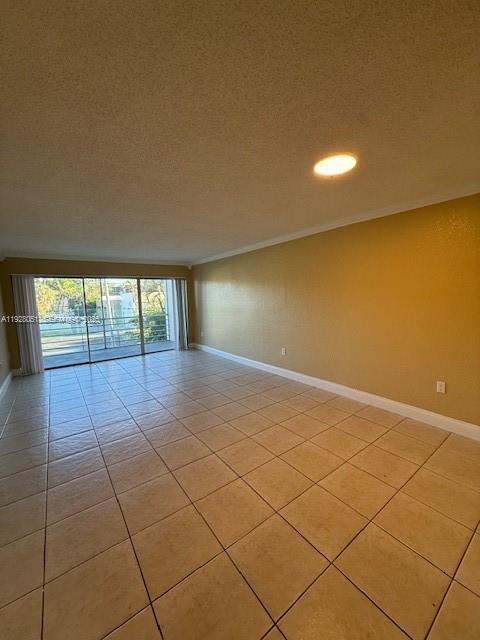 Foto del edificio - 4235 N University Dr