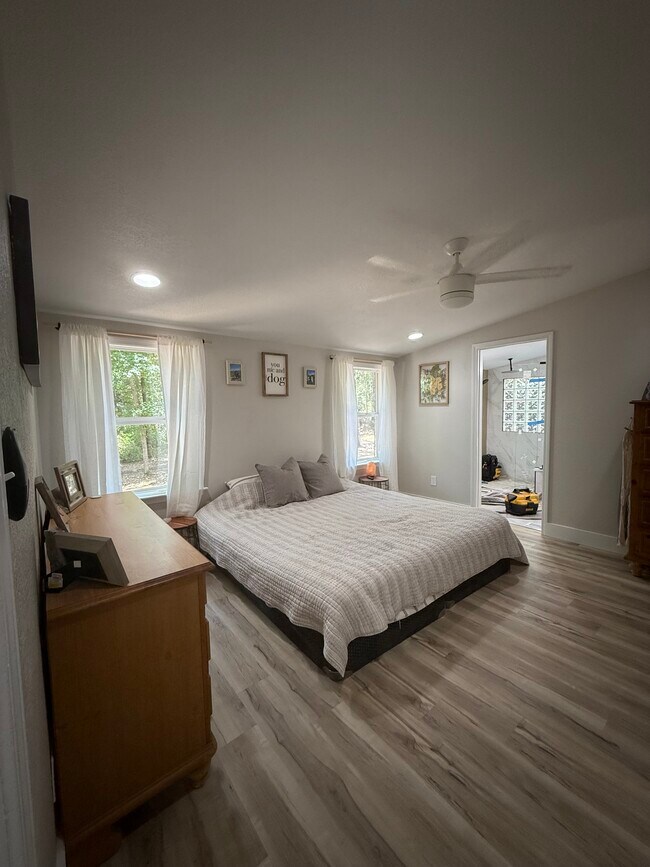 Foto del edificio - 14101 Specs Ln