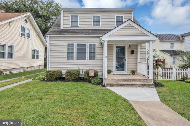 Primary Photo - 12 W Whitlock Ave