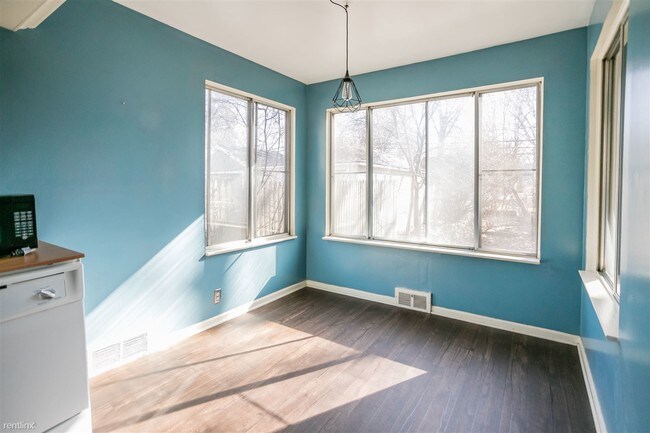 Building Photo - 3 br, 2 bath House - 414 N Alexander Ave
