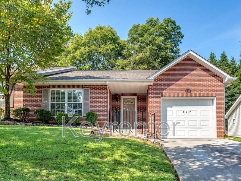 Foto principal - 947 Spring Park Rd