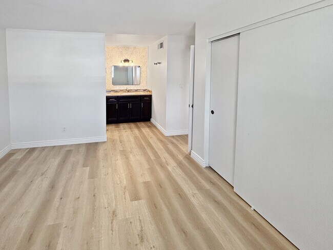 Foto del edificio - 5525 E Thomas Rd