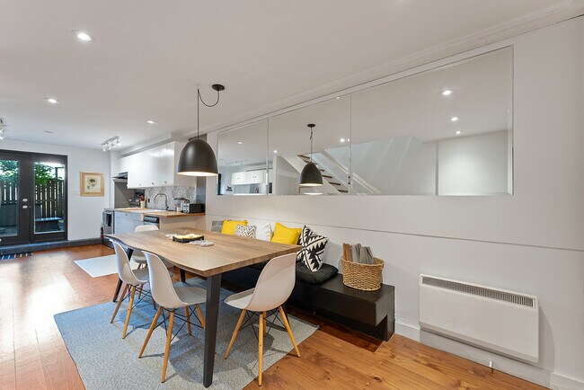 Photo du bâtiment - 232 Waverley Rd