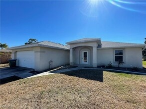 Building Photo - 1428 SW 29th St