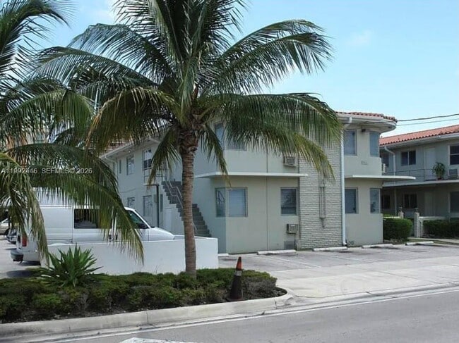 Building Photo - 9473 Abbott Ave