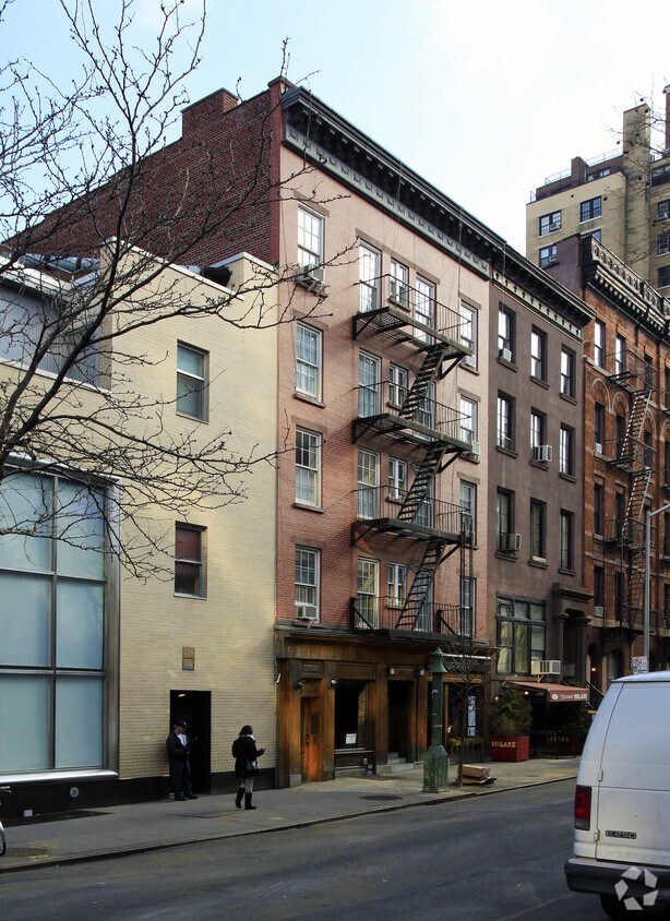 CON 149 Fourth St. - 149 W Fourth St
