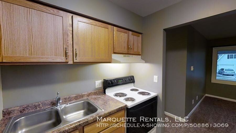 Foto principal - 427 E Crescent St