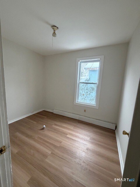 Foto del edificio - 44 Prest St