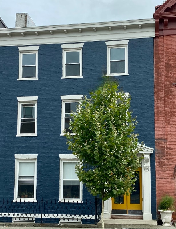 Building Photo - 358 Warren St