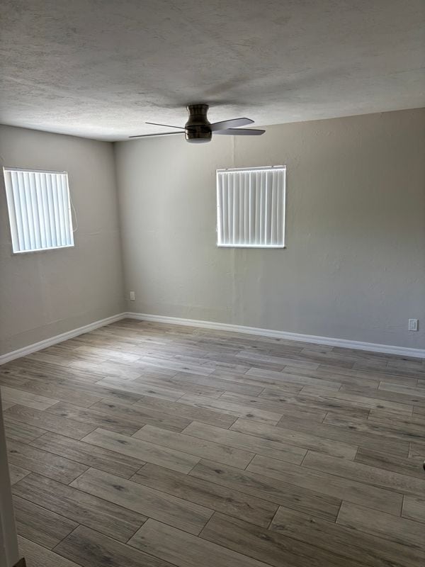 Building Photo - 3700 Lewis Dr
