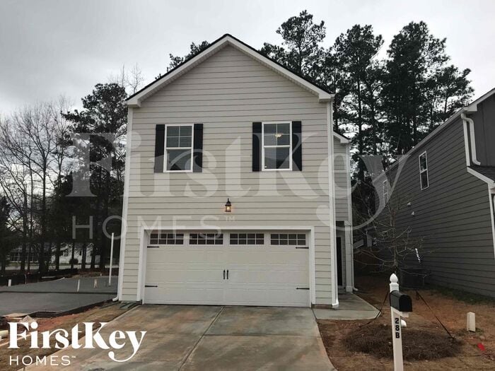 Primary Photo - 28 E Newnan Rd