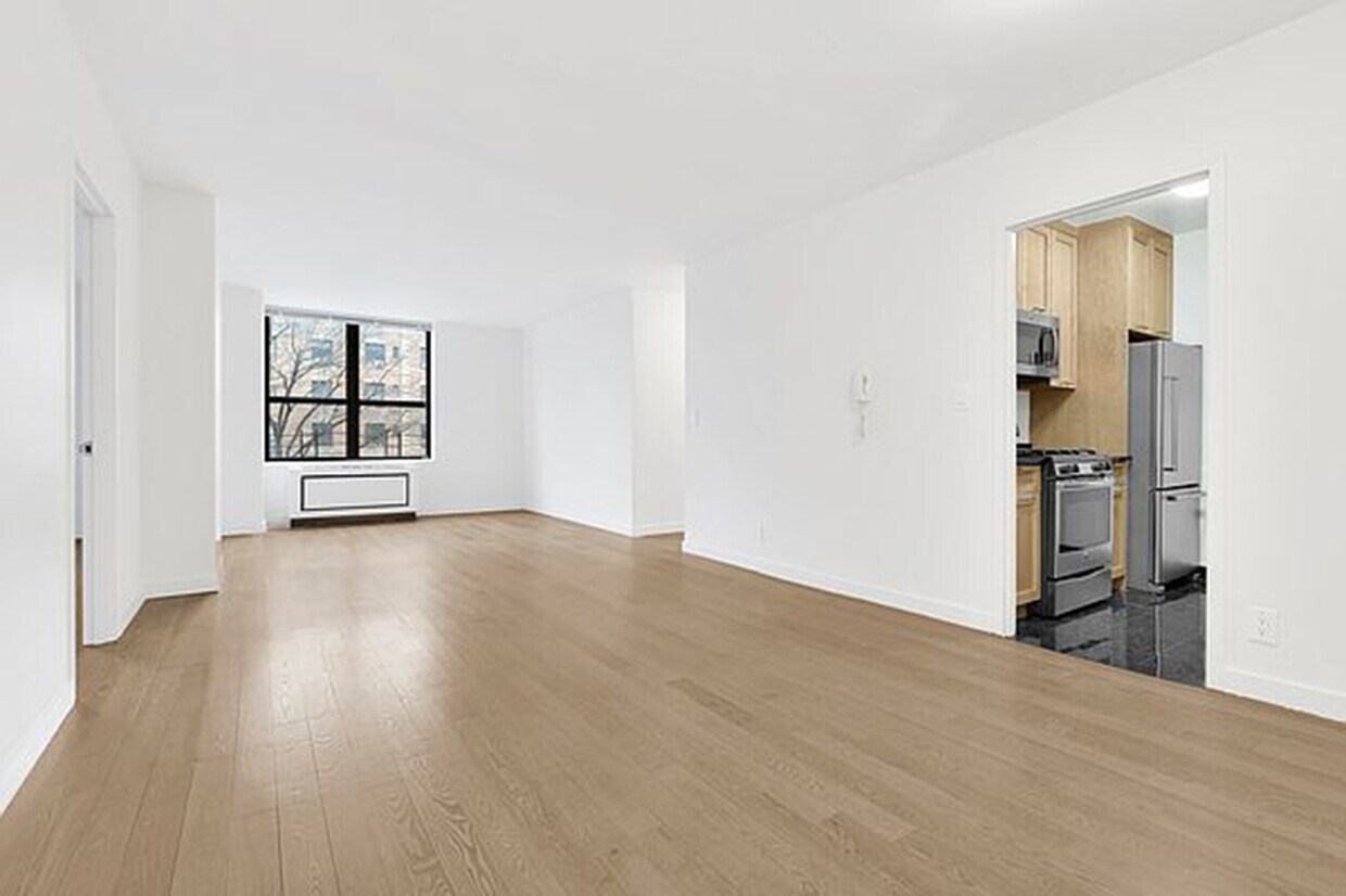 Primary Photo - 250 W 87th St