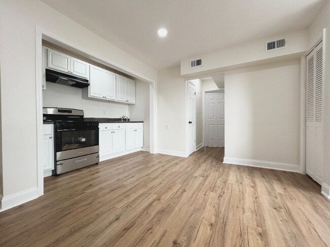 Building Photo - 21 Willoughby St