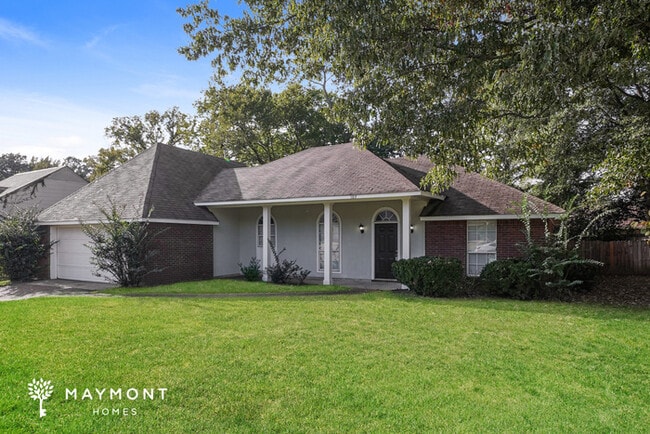 Building Photo - 107 Whitewood Ln