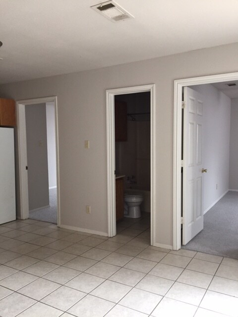 Downstairs Unit - 1490 River Rd