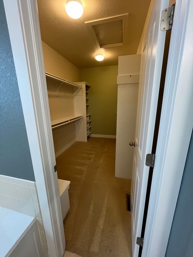 Building Photo - 7828 E 21st Ave