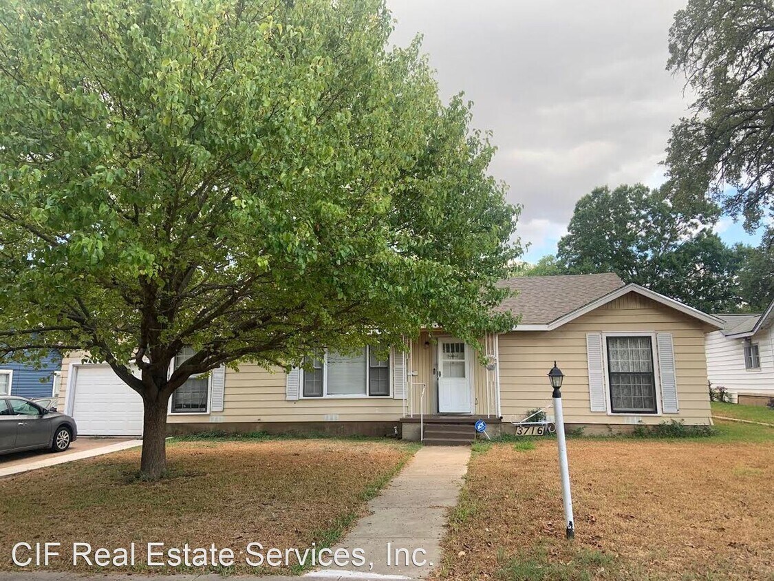 4 br, 1.5 bath House 3716 Parkwood St. House Rental in Waco, TX