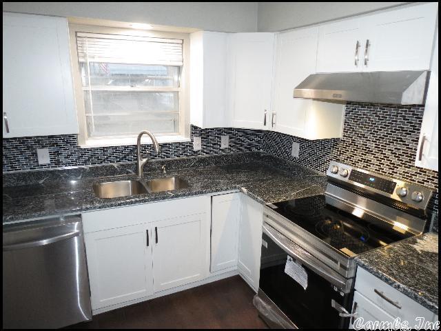 Building Photo - 11223 Morningside Dr