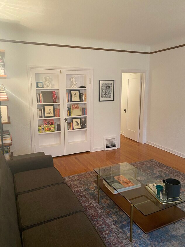 101 Bookcase - 415 N Sycamore Ave