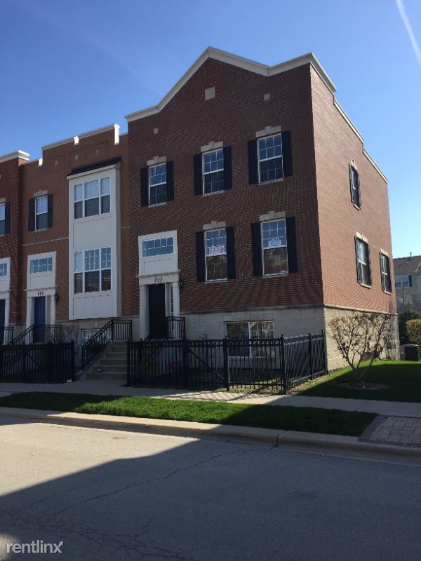 Primary Photo - 4 br, 2.5 bath Townhome - 803 Station Blvd