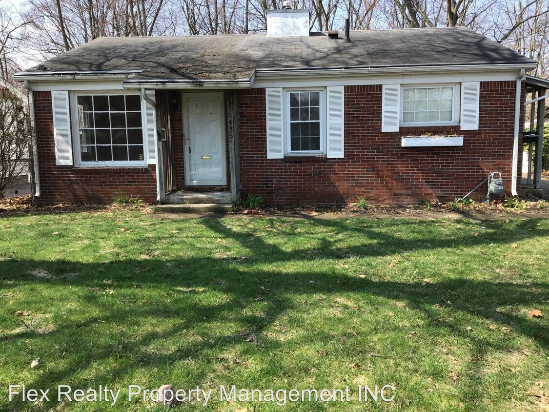 3 br, 1 bath House 5425 CLOVER LANE House Rental in Toledo, OH