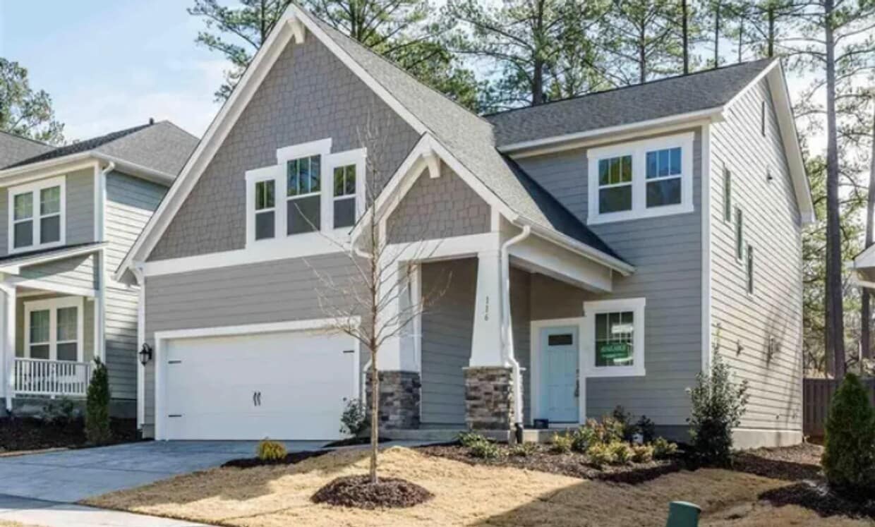 Primary Photo - Beautiful & Open 4 Bedroom + 2.5 bath home...