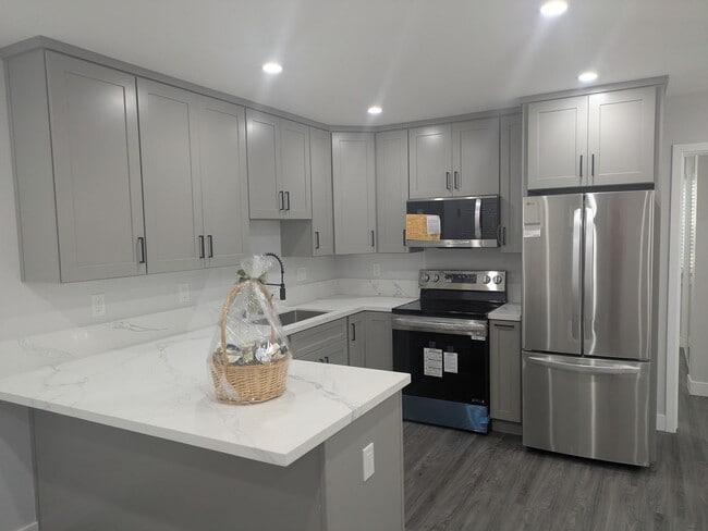 Building Photo - Brand New 2 Bedroom / 2 Bath ADU – Private...