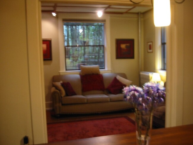 Living Room - 416 E Roy St