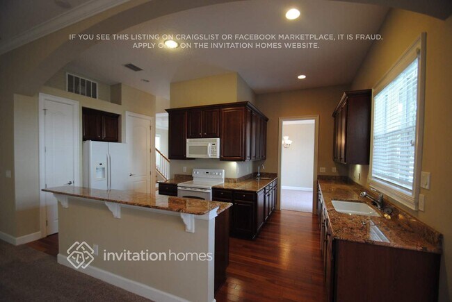 Building Photo - 6573 Simone Shores Cir