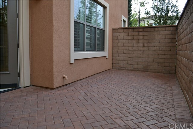 Building Photo - 210 Rodeo