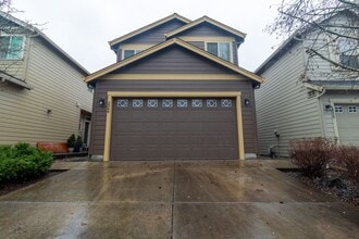 Building Photo - 3344 NW 47th Dr