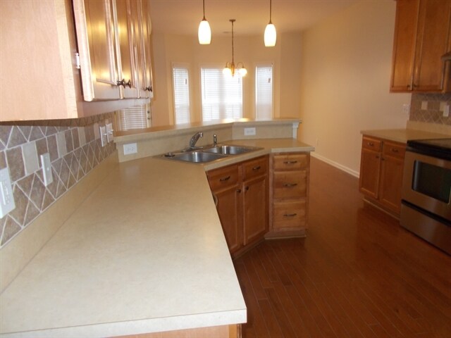 Foto del edificio - 225 Mott Rd