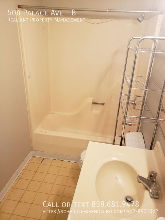 Foto del edificio - 506 Palace Ave