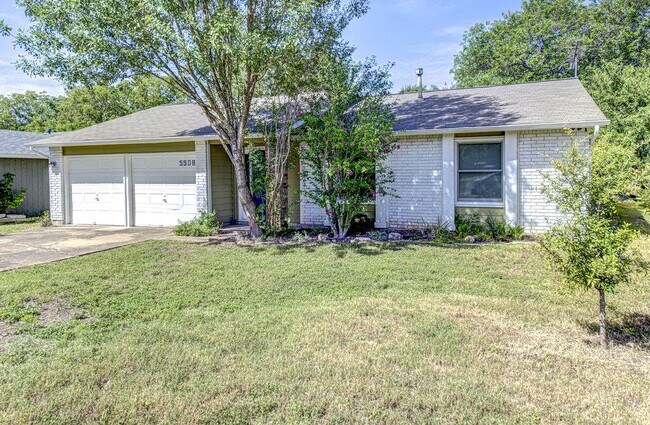 Foto del edificio - 5508 Pine Pl