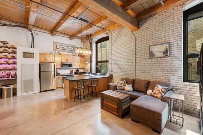 Foto del edificio - 127 5th St NE