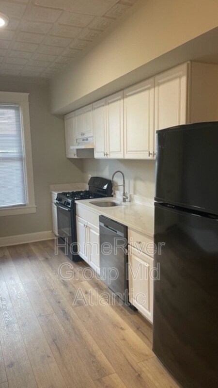Foto del edificio - 825 N Linwood Ave