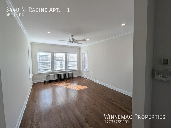 Building Photo - 3440 N Racine Ave