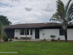 Building Photo - 255 8th Ct