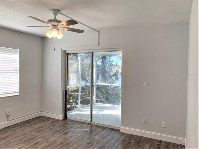 Building Photo - 7150 E Bank Dr