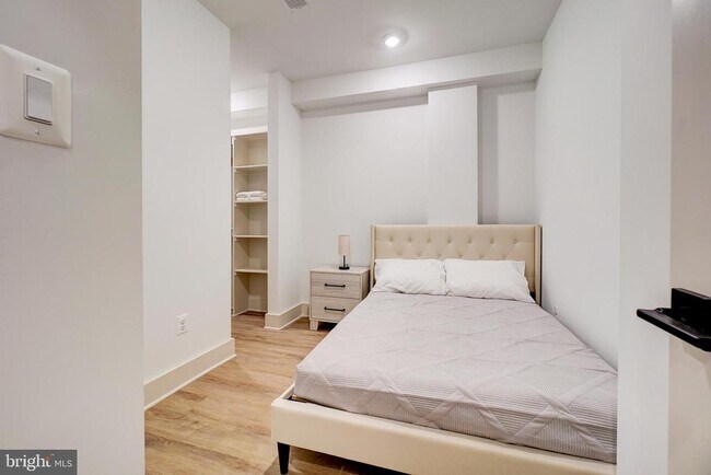 Foto del edificio - 256 15th St SE