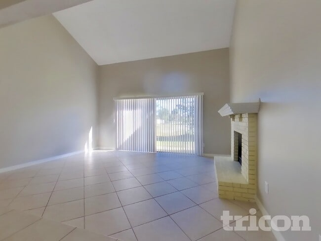 Building Photo - 3223 Lake Twylo Rd