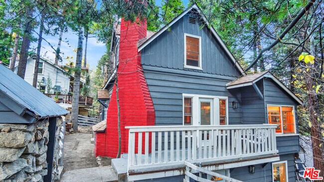 Foto del edificio - 26776 CA-189