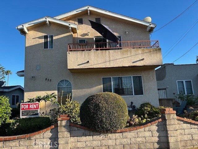 Foto principal - 835 W 13th St