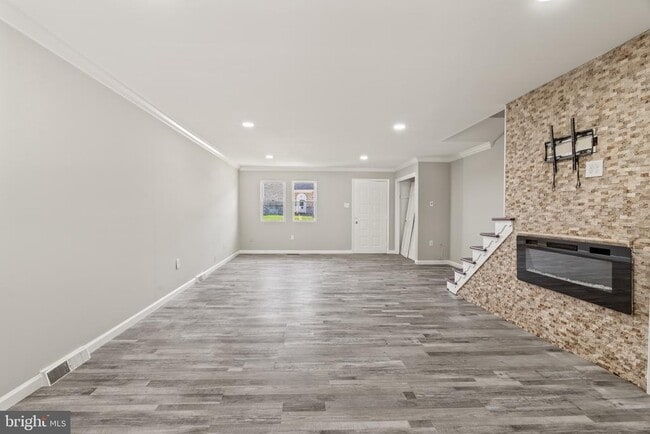 Foto del edificio - 590 B St