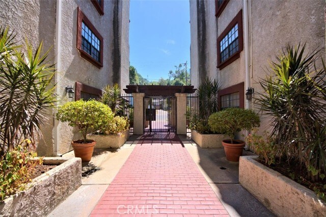 Building Photo - 130 Monterey Rd